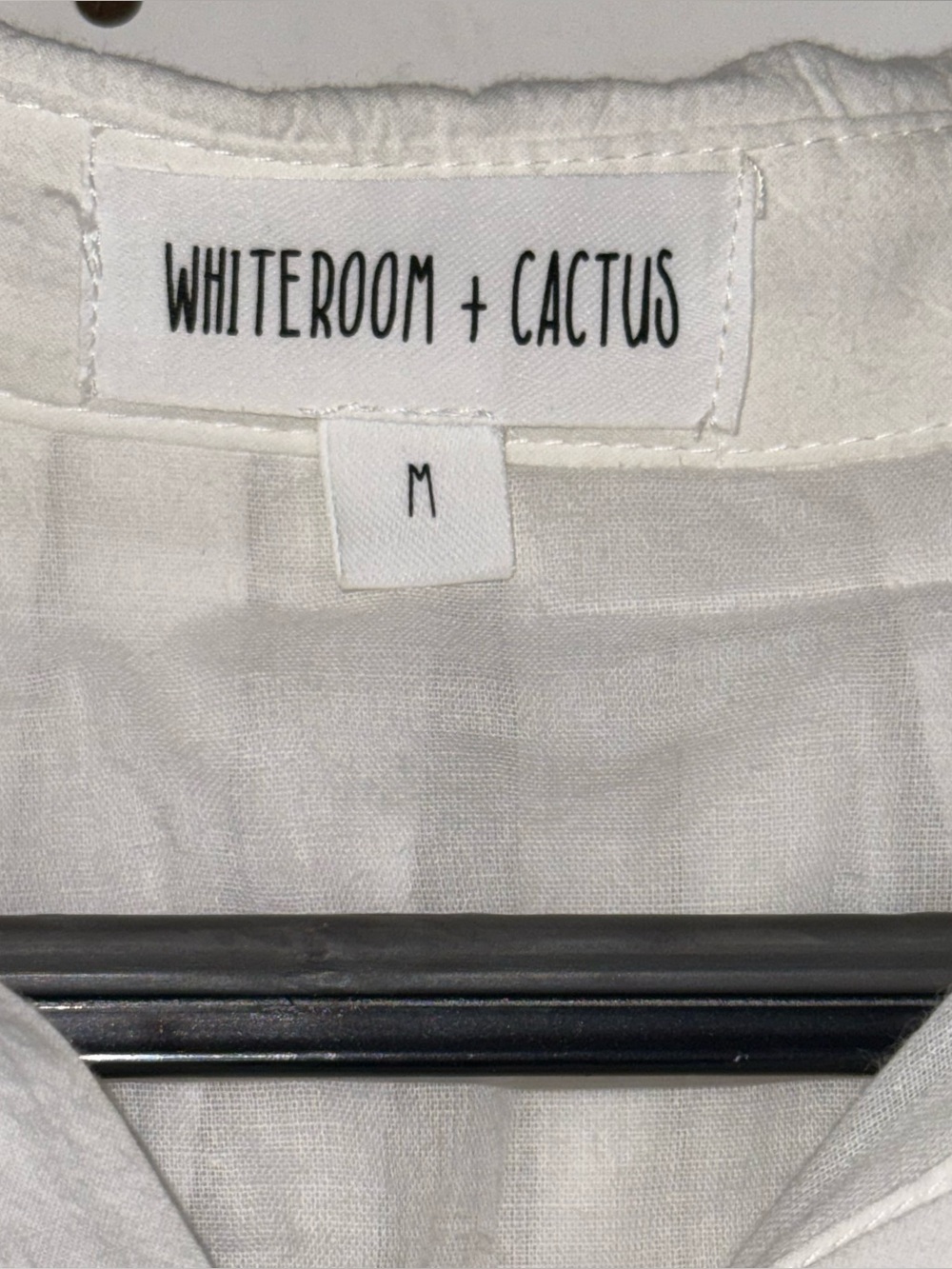 Whiteroom + Cactus White Cropped Button-Down Blouse with Balloon Sleeves - Picture 4 of 7